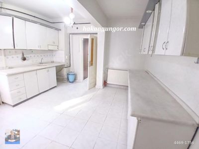 Altınpark Karşısı, Protokol Yolu Üzeri Binada, Arka Cephe, Yüksek Giriş, 2+1.. — fotoğraf 4