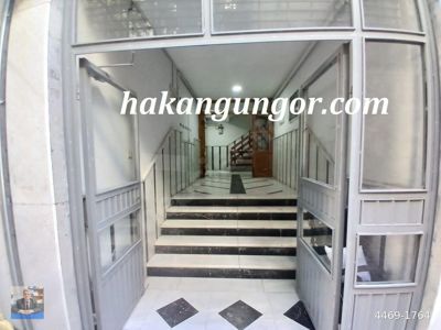Bando Sokak İle Köknar Sokak Köşe Binada, Katta.. — fotoğraf 7