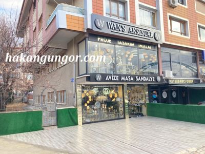 Bulvarda, Köşe Binada, Köşe Dükkân, 3 YOL Cepheli, 3 Yönlü, 3 Katlı, 290.m2..