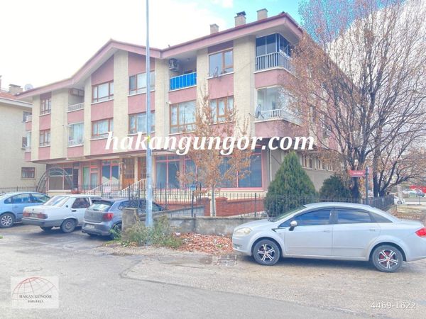 Bulvarda, Köşe Binada, Köşe Dükkân, 3 YOL Cepheli, 3 Yönlü, 3 Katlı, 290.m2.. — fotoğraf 6