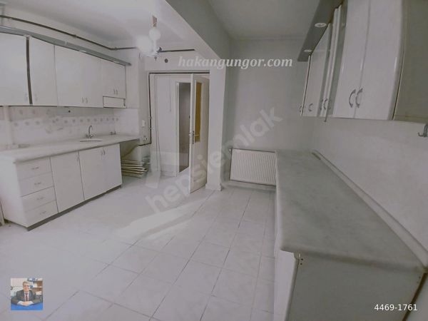 Altınpark Karşısı, Protokol Yolu Üzeri Binada, Arka Cephe, Yüksek Giriş, 2+1.. — fotoğraf 3